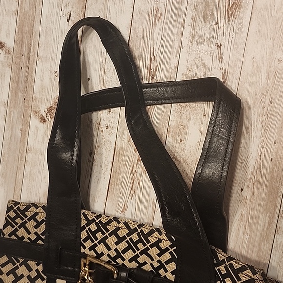 Tommy Hilfiger Small Compact Tote Bag - Picture 6 of 6